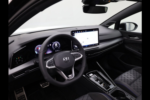 Volkswagen Golf 1.5 eTSI R-Line Edition | Pano | Keyless | Trekhaak wegkl. | IQ Light | Head Up | Harman/Kardon | Prijs Rijklaar!!