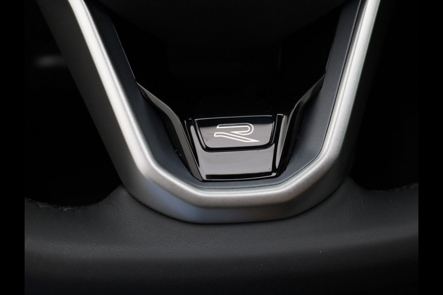 Volkswagen Golf 1.5 eTSI R-Line Edition | Pano | Keyless | Trekhaak wegkl. | IQ Light | Head Up | Harman/Kardon | Prijs Rijklaar!!