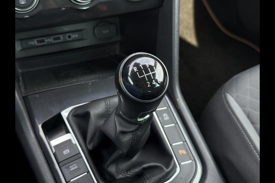 Volkswagen Tiguan 1.5 TSI Comfortline 2e Eigenaar|Navi|Virtual Cockpit|Carplay|Adap Cruise|PDC V+A|Clima|Elek ramen|N.A.P|APK tot 03-2027