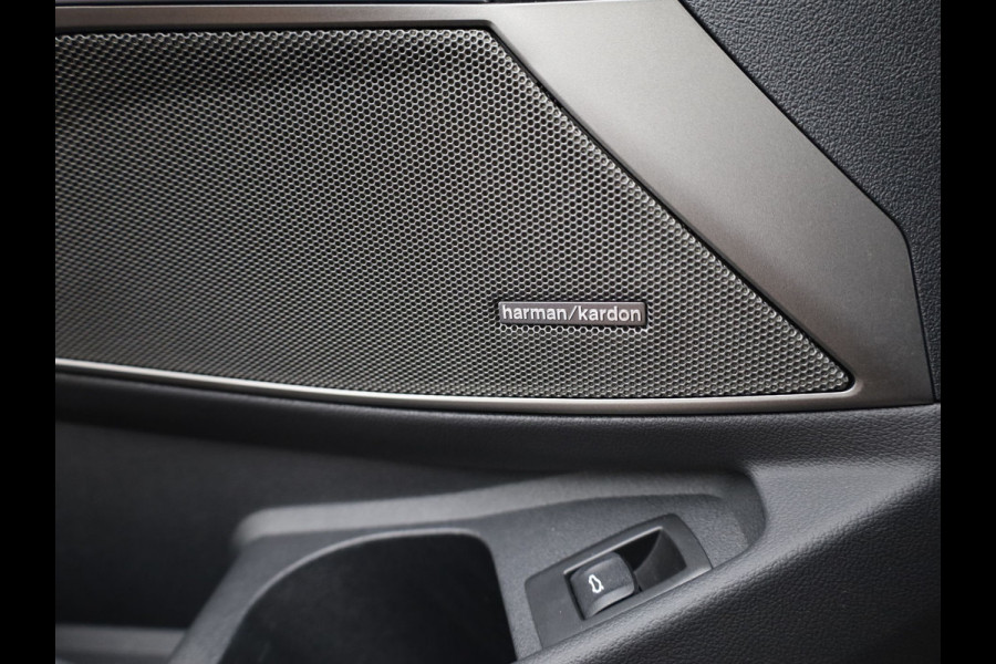 BMW 3 Serie Touring M340i xDrive | Pano | Keyless | Memory | Trekhaak | Laser | Head Up | 19'' | Prijs Rijklaar!!