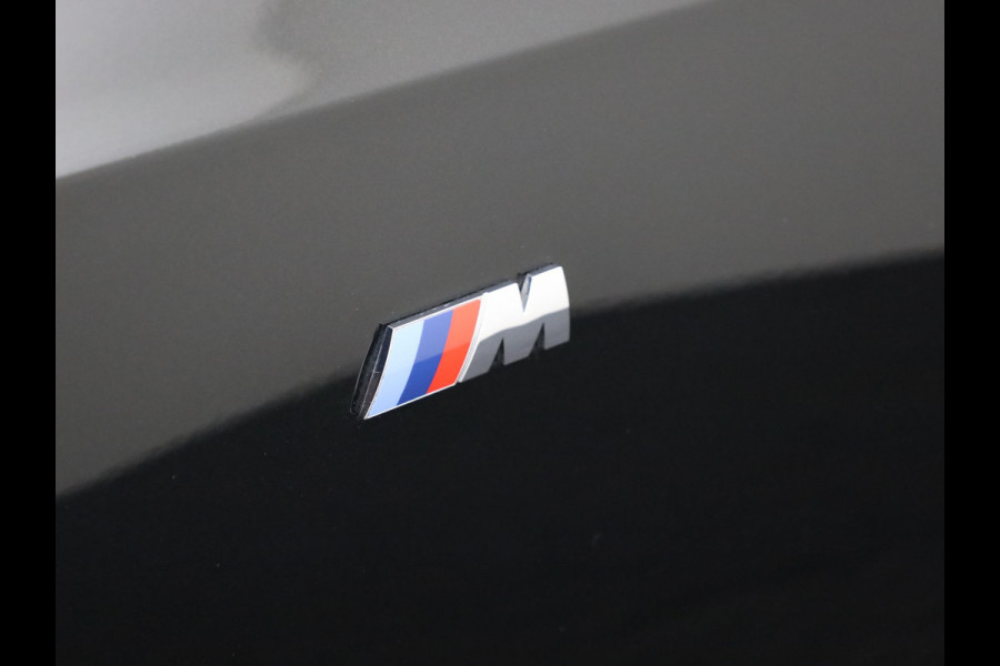 BMW 3 Serie Touring M340i xDrive | Pano | Keyless | Memory | Trekhaak | Laser | Head Up | 19'' | Prijs Rijklaar!!