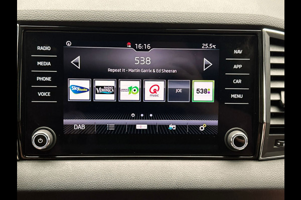 Škoda Karoq 1.0 TSI Clever Edition | Origineel NL | Camera | Carplay | Stoelverwarming | Navigatie | Adaptieve Cruise/Control |