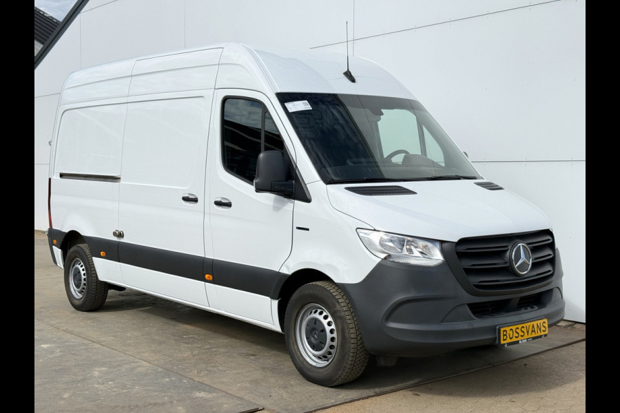 Mercedes-Benz eSprinter 312 55 kWh L2H2 Elektrisch 145km WLTP 92,6% (SOH) 80kw Snelladen Climate Control Camera