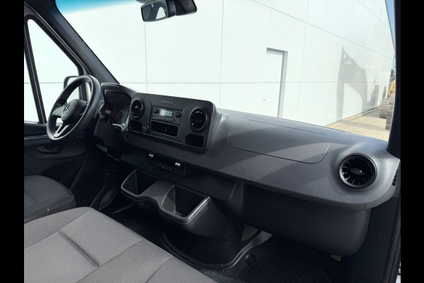 Mercedes-Benz eSprinter 312 55 kWh L2H2 Elektrisch 145km WLTP 92,6% (SOH) 80kw Snelladen Climate Control Camera