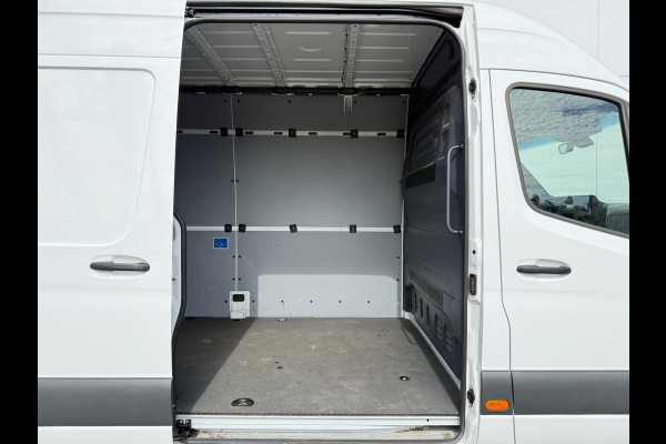 Mercedes-Benz eSprinter 312 55 kWh L2H2 Elektrisch 145km WLTP 92,6% (SOH) 80kw Snelladen Climate Control Camera