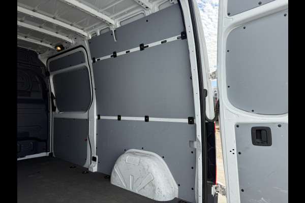 Mercedes-Benz eSprinter 312 55 kWh L2H2 Elektrisch 145km WLTP 92,6% (SOH) 80kw Snelladen Climate Control Camera