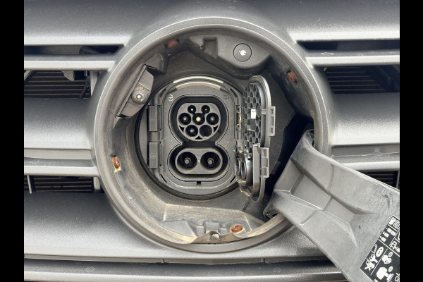 Mercedes-Benz eSprinter 312 55 kWh L2H2 Elektrisch 145km WLTP 92,6% (SOH) 80kw Snelladen Climate Control Camera