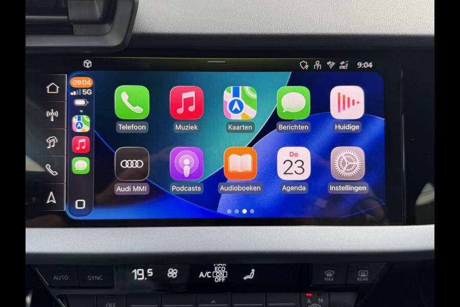 Audi A3 SPORTBACK 30 TFSI S-Line edition Automaat Achteruitrijcamera Navi Carplay All-Seasonbanden Clima S-line binnen en buiten