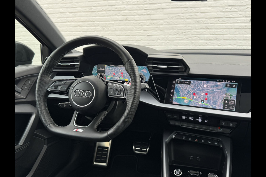 Audi A3 SPORTBACK 30 TFSI S-Line edition Automaat Achteruitrijcamera Navi Carplay All-Seasonbanden Clima S-line binnen en buiten