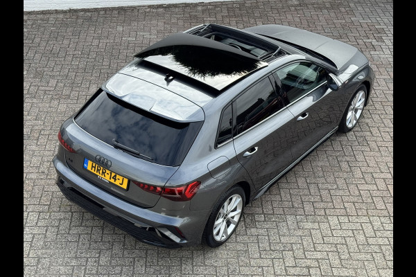 Audi A3 SPORTBACK 30 TFSI S-Line edition Automaat Achteruitrijcamera Navi Carplay All-Seasonbanden Clima S-line binnen en buiten