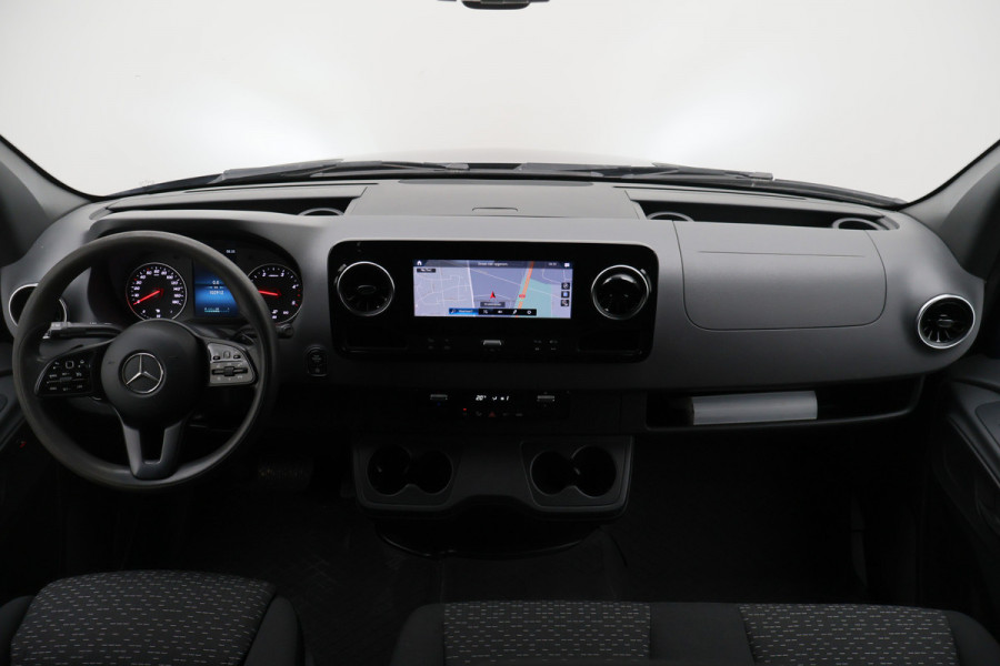 Mercedes-Benz Sprinter 315 CDI L2H2 DC 6-Zits, Camera, Cruise, Apple Carplay, LED, Chauffersstoel, PDC, 18''