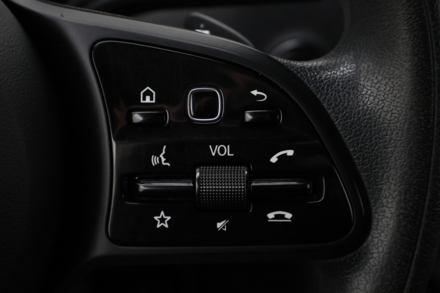 Mercedes-Benz Sprinter 315 CDI L2H2 DC 6-Zits, Camera, Cruise, Apple Carplay, LED, Chauffersstoel, PDC, 18''