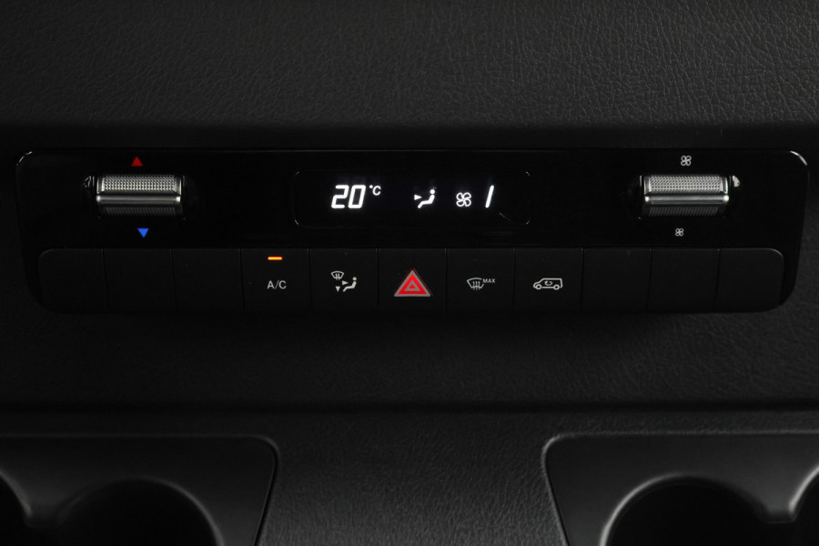 Mercedes-Benz Sprinter 315 CDI L2H2 DC 6-Zits, Camera, Cruise, Apple Carplay, LED, Chauffersstoel, PDC, 18''
