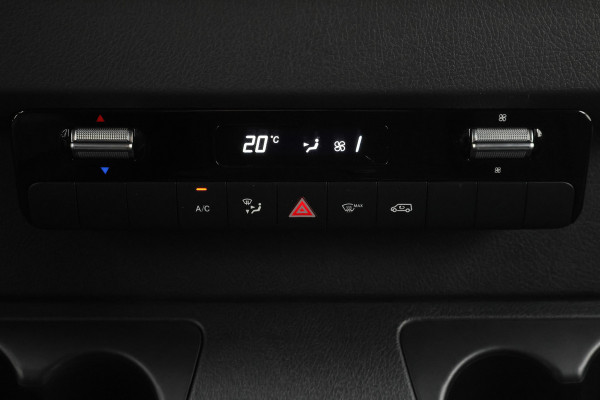 Mercedes-Benz Sprinter 315 CDI L2H2 DC 6-Zits, Camera, Cruise, Apple Carplay, LED, Chauffersstoel, PDC, 18''
