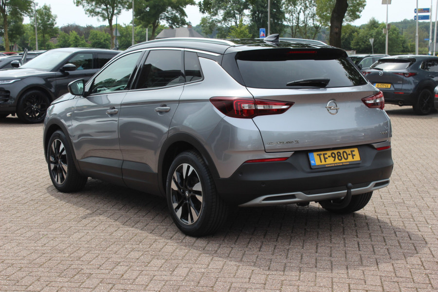 Opel Grandland X 1.2 Turbo Innovation / Trekhaak / Camera / Leder / Keyless / 18'' / CarPlay / Stoelventilatie+Verwarming / Stuurverwarming / DAB / Cruise Control