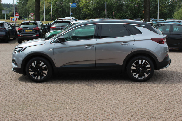 Opel Grandland X 1.2 Turbo Innovation / Trekhaak / Camera / Leder / Keyless / 18'' / CarPlay / Stoelventilatie+Verwarming / Stuurverwarming / DAB / Cruise Control