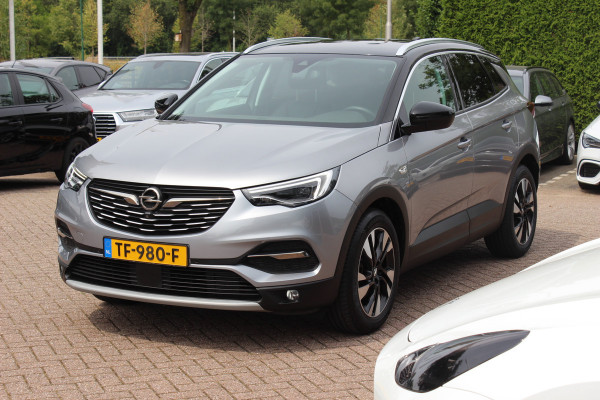 Opel Grandland X 1.2 Turbo Innovation / Trekhaak / Camera / Leder / Keyless / 18'' / CarPlay / Stoelventilatie+Verwarming / Stuurverwarming / DAB / Cruise Control