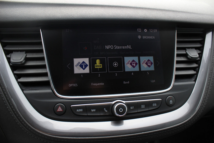 Opel Grandland X 1.2 Turbo Innovation / Trekhaak / Camera / Leder / Keyless / 18'' / CarPlay / Stoelventilatie+Verwarming / Stuurverwarming / DAB / Cruise Control