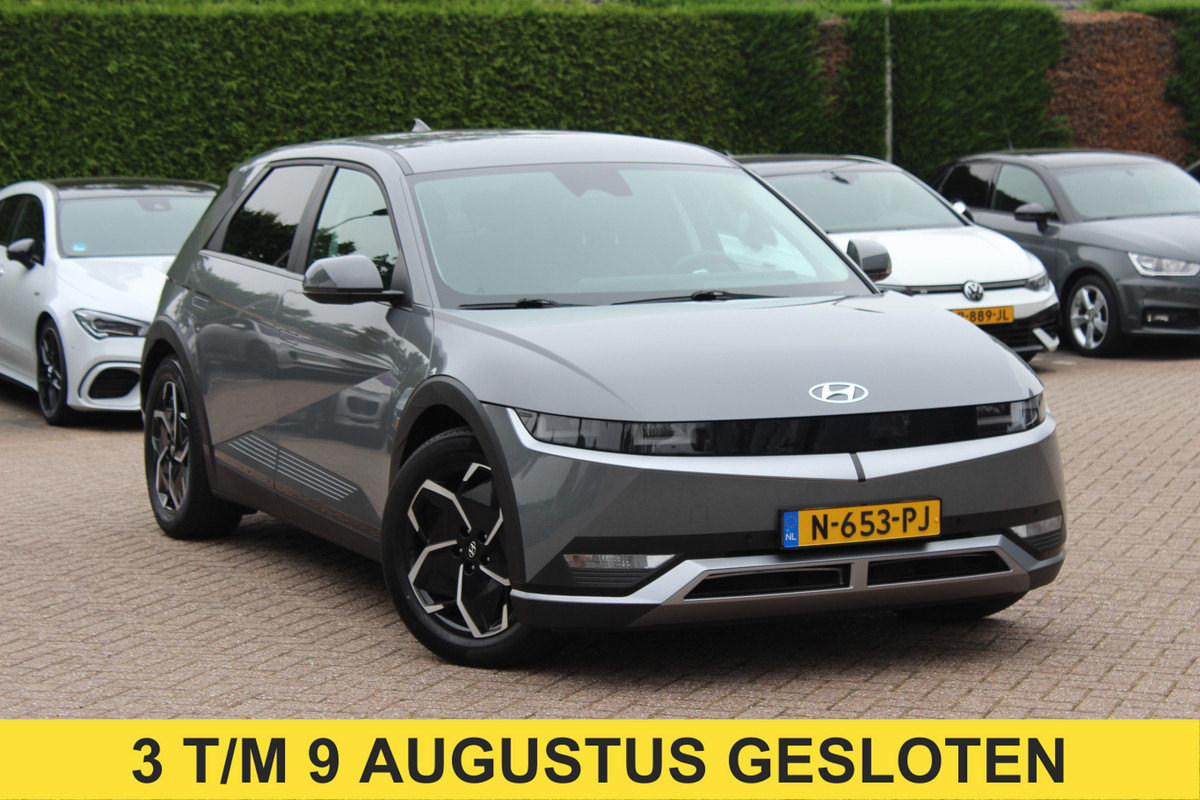 Hyundai IONIQ 5 Connect+ 73kWh / SoH 94,8% / Trekhaak / Camera / Head-up / Leder / CarPlay / V2L / 19'' / Warmtepomp / Stoelverwarming / Dodehoek / DAB / ACC
