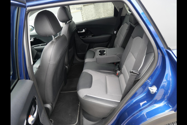 Kia e-Niro DynamicPlusLine 64 kWh | SOH 96,5% | 3Fase | Trekhaak | Stoel/Stuur verwarming |