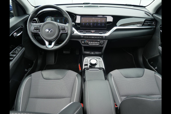 Kia e-Niro DynamicPlusLine 64 kWh | SOH 96,5% | 3Fase | Trekhaak | Stoel/Stuur verwarming |