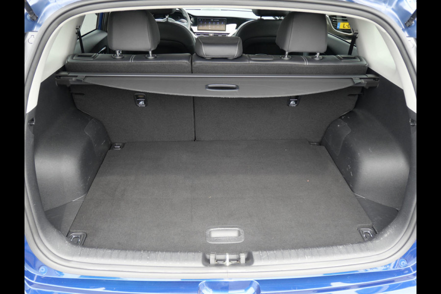 Kia e-Niro DynamicPlusLine 64 kWh | SOH 96,5% | 3Fase | Trekhaak | Stoel/Stuur verwarming |