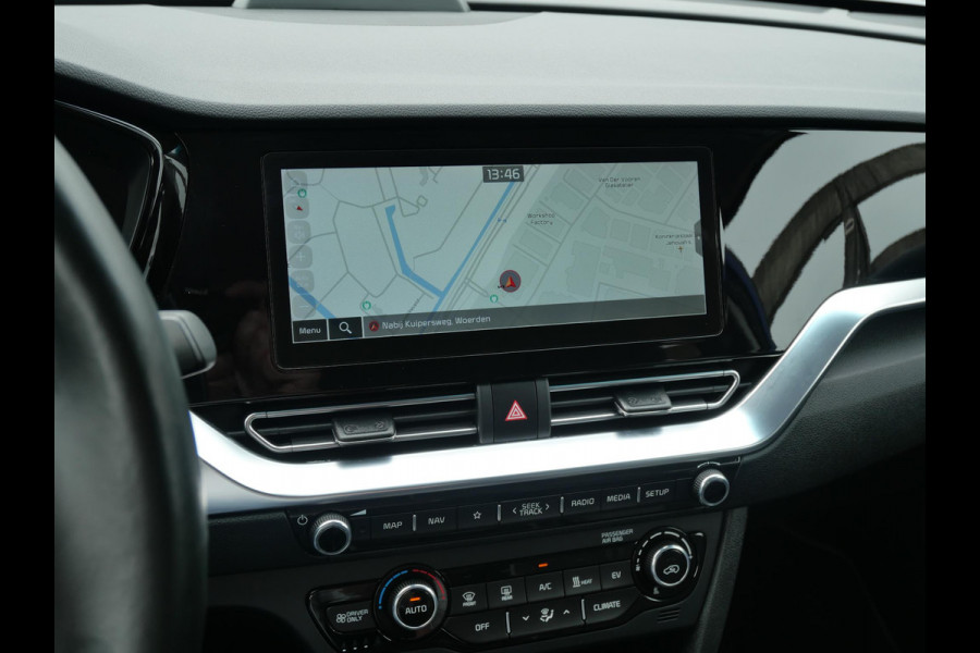 Kia e-Niro DynamicPlusLine 64 kWh | SOH 96,5% | 3Fase | Trekhaak | Stoel/Stuur verwarming |