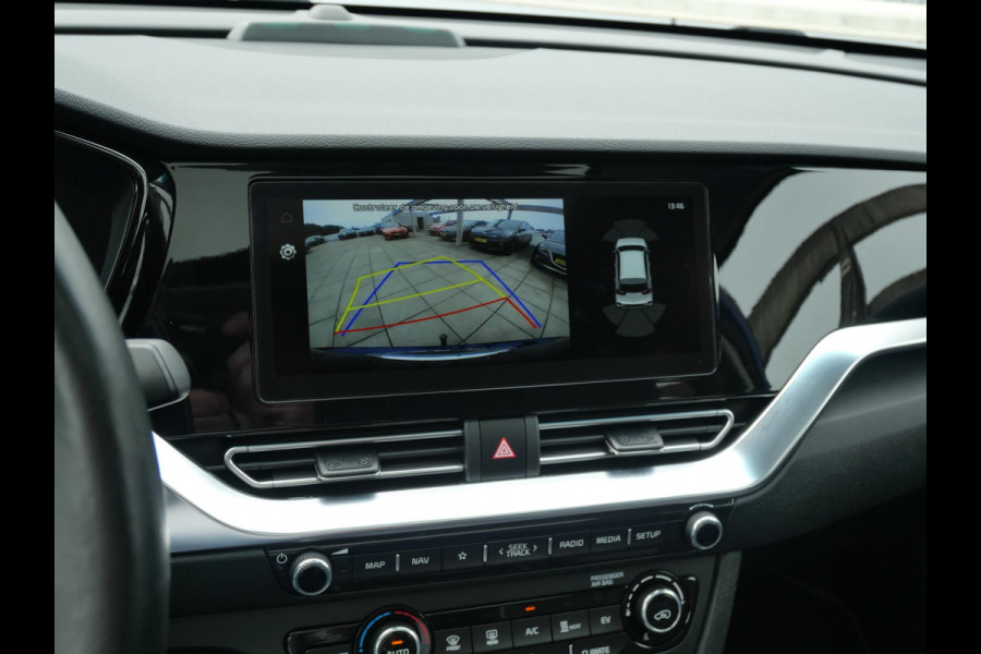 Kia e-Niro DynamicPlusLine 64 kWh | SOH 96,5% | 3Fase | Trekhaak | Stoel/Stuur verwarming |
