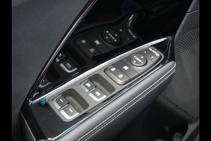 Kia e-Niro DynamicPlusLine 64 kWh | SOH 96,5% | 3Fase | Trekhaak | Stoel/Stuur verwarming |