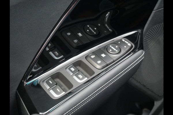 Kia e-Niro DynamicPlusLine 64 kWh | SOH 96,5% | 3Fase | Trekhaak | Stoel/Stuur verwarming |