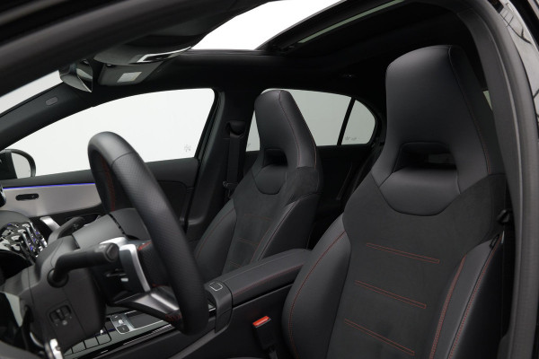 Mercedes-Benz A-Klasse 250 e AMG Line |Pano|Stuurverwarm.|Ambient|