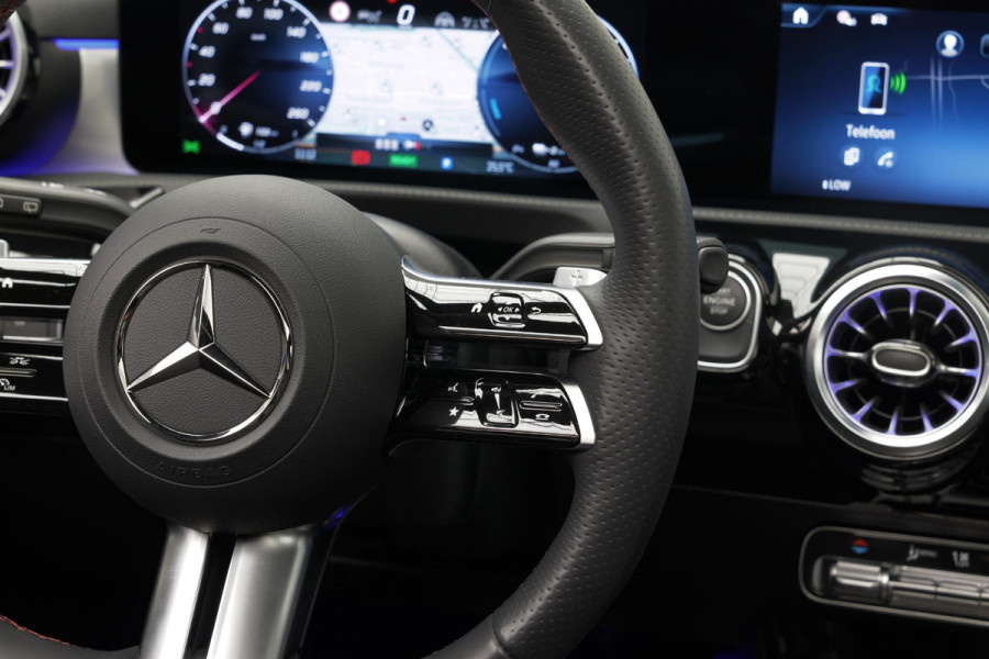 Mercedes-Benz A-Klasse 250 e AMG Line |Pano|Stuurverwarm.|Ambient|