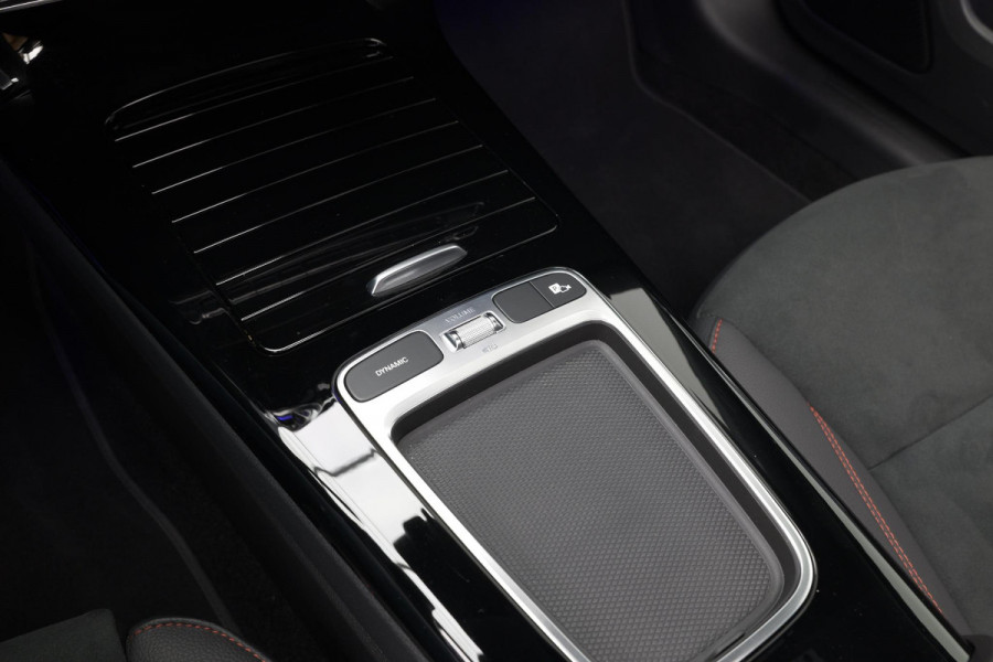 Mercedes-Benz A-Klasse 250 e AMG Line |Pano|Stuurverwarm.|Ambient|