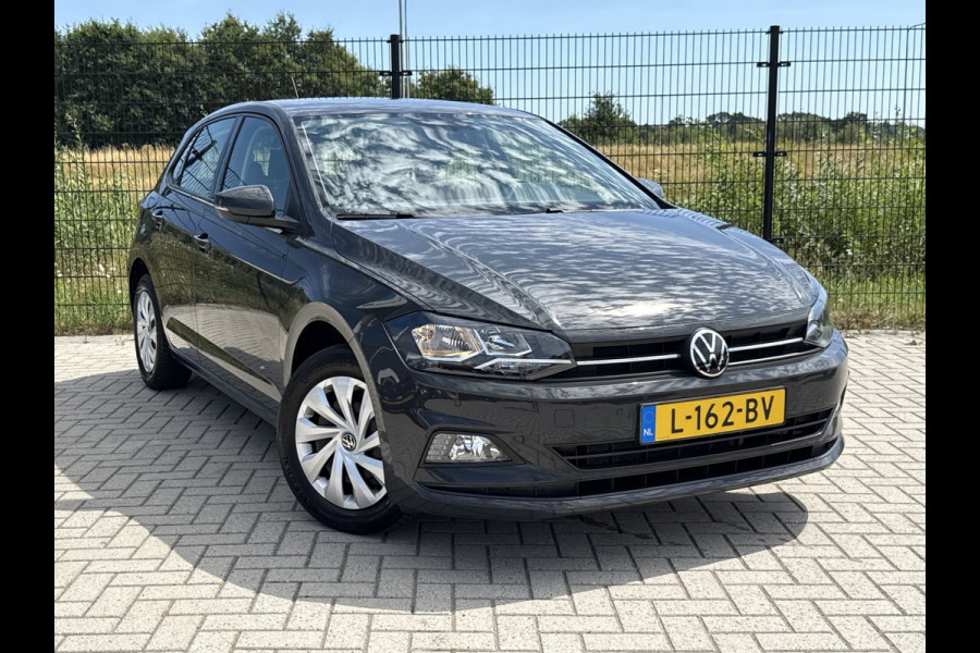 Volkswagen Polo 1.0 TSI Comfortline Business | Camera | Carplay | PDC |
