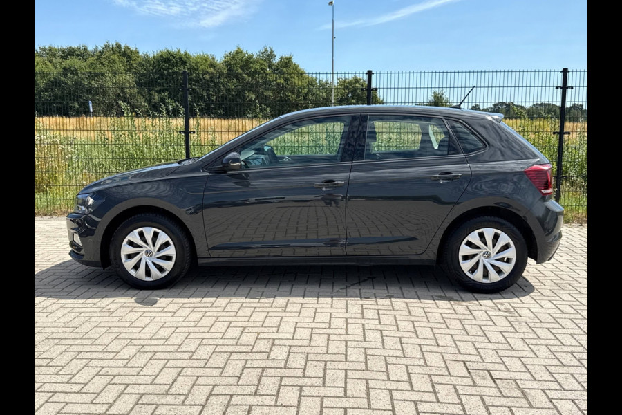 Volkswagen Polo 1.0 TSI Comfortline Business | Camera | Carplay | PDC |
