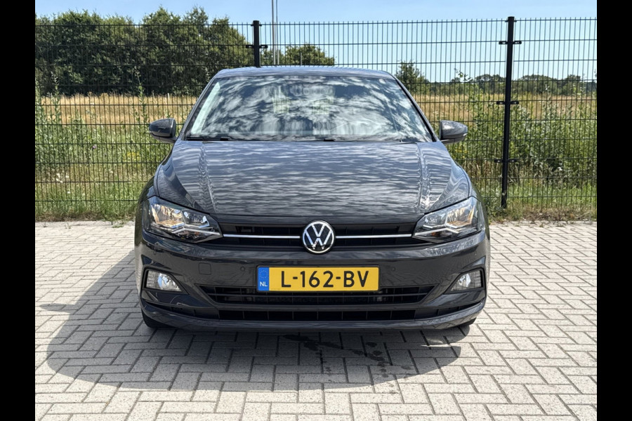 Volkswagen Polo 1.0 TSI Comfortline Business | Camera | Carplay | PDC |
