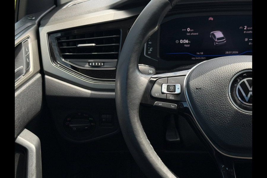 Volkswagen Polo 1.0 TSI Comfortline Business | Camera | Carplay | PDC |