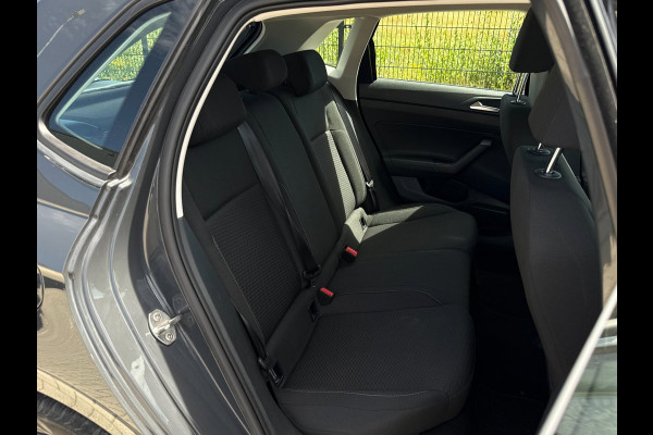 Volkswagen Polo 1.0 TSI Comfortline Business | Camera | Carplay | PDC |