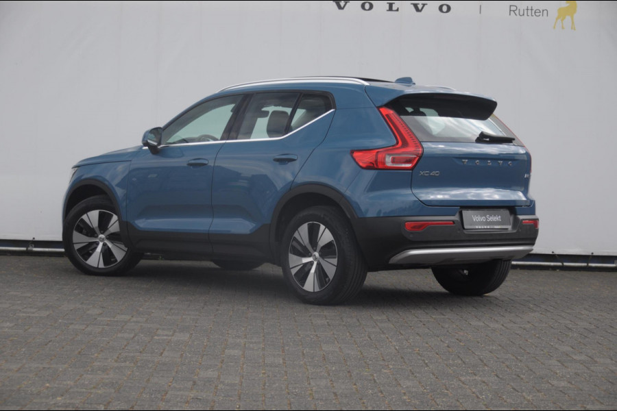 Volvo XC40 B3 177PK Automaat Ultimate Bright Panoramadak / cruise control / Camera / Elektrisch bedienbare stoelen met geheugen / Apple Carplay / Android auto /
