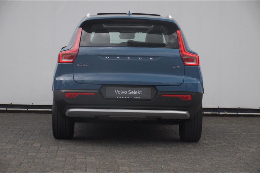 Volvo XC40 B3 177PK Automaat Ultimate Bright Panoramadak / cruise control / Camera / Elektrisch bedienbare stoelen met geheugen / Apple Carplay / Android auto /