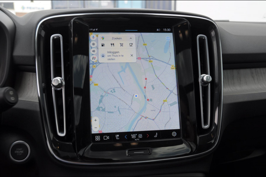 Volvo XC40 B3 177PK Automaat Ultimate Bright Panoramadak / cruise control / Camera / Elektrisch bedienbare stoelen met geheugen / Apple Carplay / Android auto /
