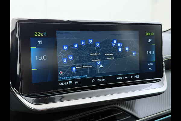 Peugeot e-2008 EV GT Pack 50kWh SOH 90% Panoramadak Trekhaak Two Tone Adap.Cruise 360°Camera Apple Carplay Android Auto 3D-Navi Ecc Pdc Keyless Regen-Lichtsensor Lane Assist Privacy Glas Lmv 18" Led Isofix Connected-Apps DAB Bluetooth 1e Eigenaar Origineel Nederlandse Auto Dealeronderhouden