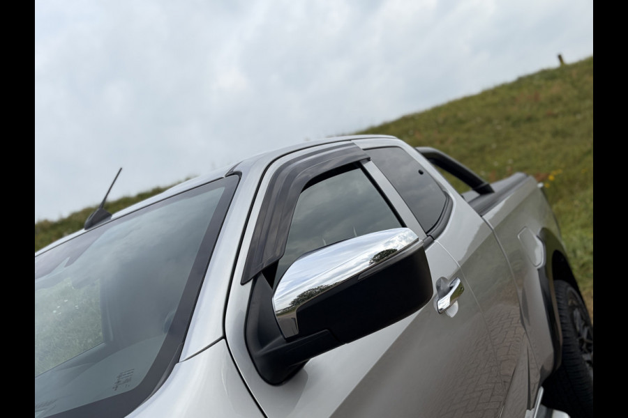 Isuzu D-max 1.9 Extended Cab LSX | AUTOMAAT | LEDER | 20'' BlackRhino LMV | Pedders Suspension | Apple CarPlay / Android Auto | TH. 3500 kg | Roll Cover