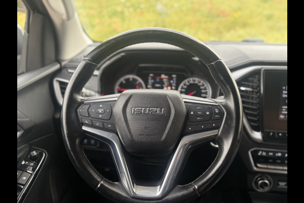 Isuzu D-max 1.9 Extended Cab LSX | AUTOMAAT | LEDER | 20'' BlackRhino LMV | Pedders Suspension | Apple CarPlay / Android Auto | TH. 3500 kg | Roll Cover