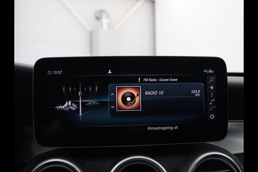 Mercedes-Benz C-Klasse Estate 180 Business Solution | Panoramadak | Half leder | Stoelverwarming | Virtueel dashboard | 360 Camera | Park assist | Climate control | Cruise control |