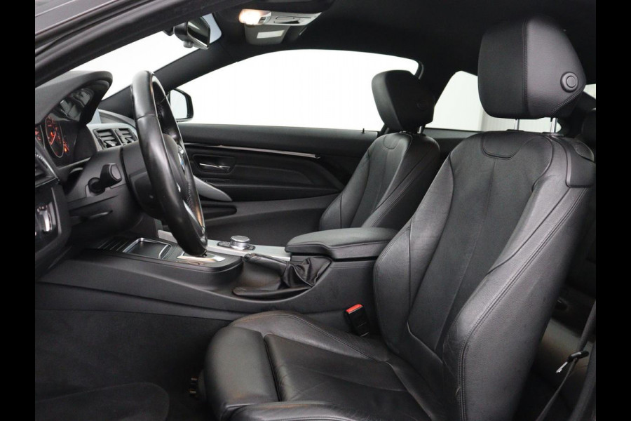 BMW 4 Serie Coupé 418i High Executive M-sport | Stoelverwarming | Leder | Cruise control | Park assist | Sfeerverlichting | Climate control | Navigatie |