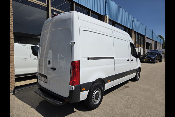 Mercedes-Benz eSprinter eSprinter L2H2 55 kWh Airco Achteruitrijcamera 270 gr doordraai deuren