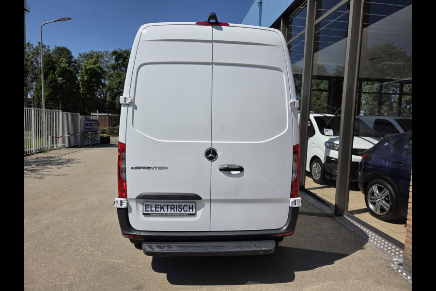 Mercedes-Benz eSprinter eSprinter L2H2 55 kWh Airco Achteruitrijcamera 270 gr doordraai deuren