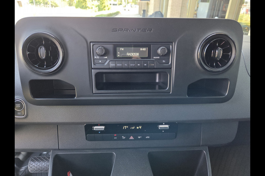 Mercedes-Benz eSprinter eSprinter L2H2 55 kWh Airco Achteruitrijcamera 270 gr doordraai deuren