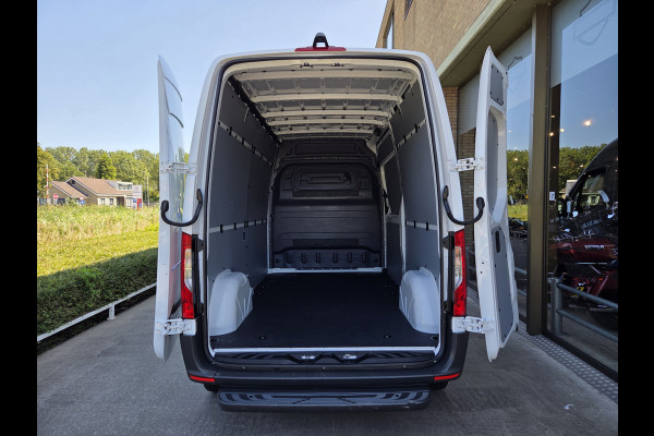 Mercedes-Benz eSprinter eSprinter L2H2 55 kWh Airco Achteruitrijcamera 270 gr doordraai deuren